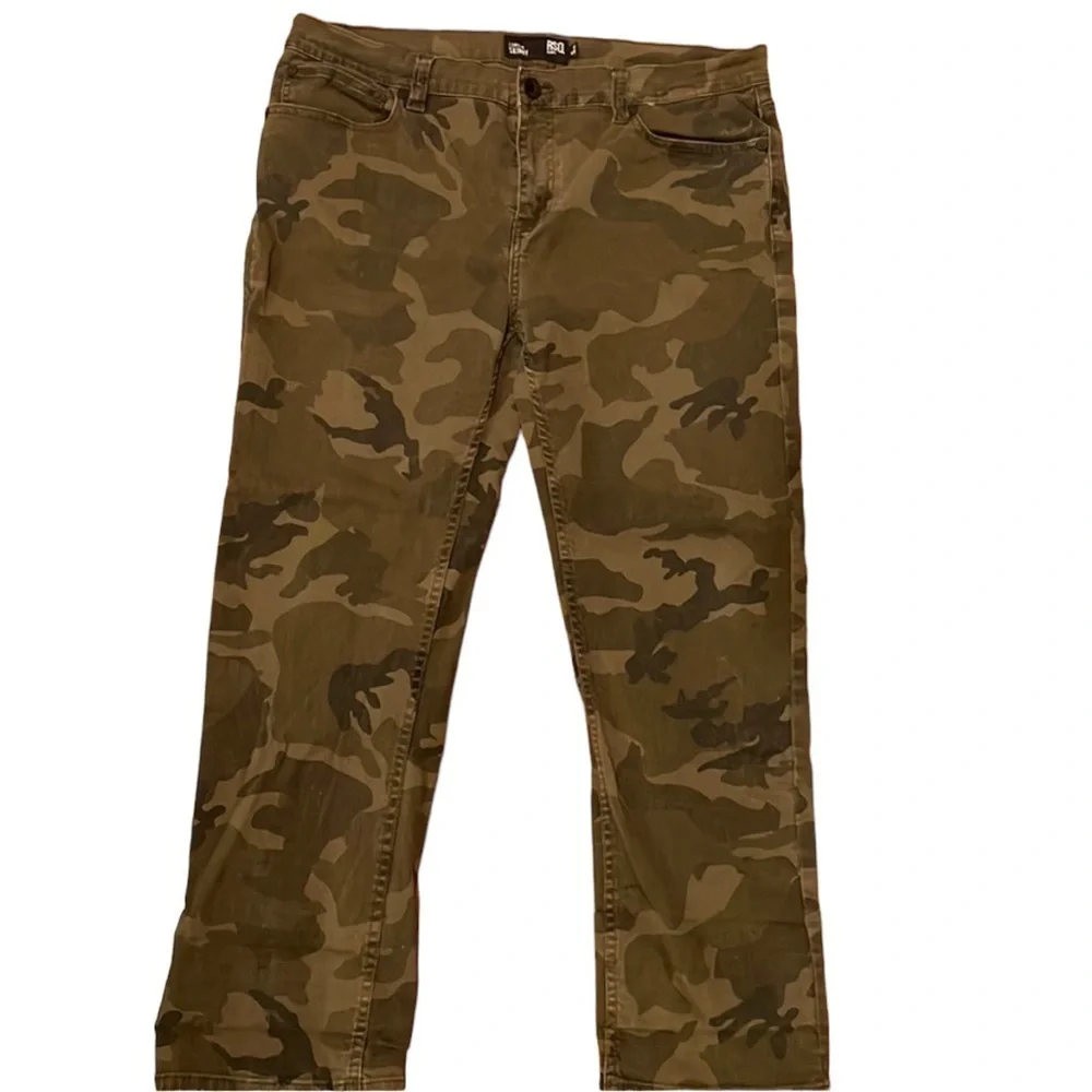 🤎Mens RSQ Pants 🤎 WAIST SIZE 30 CAMO GREEN​​​​​ - Picture 2 of 7